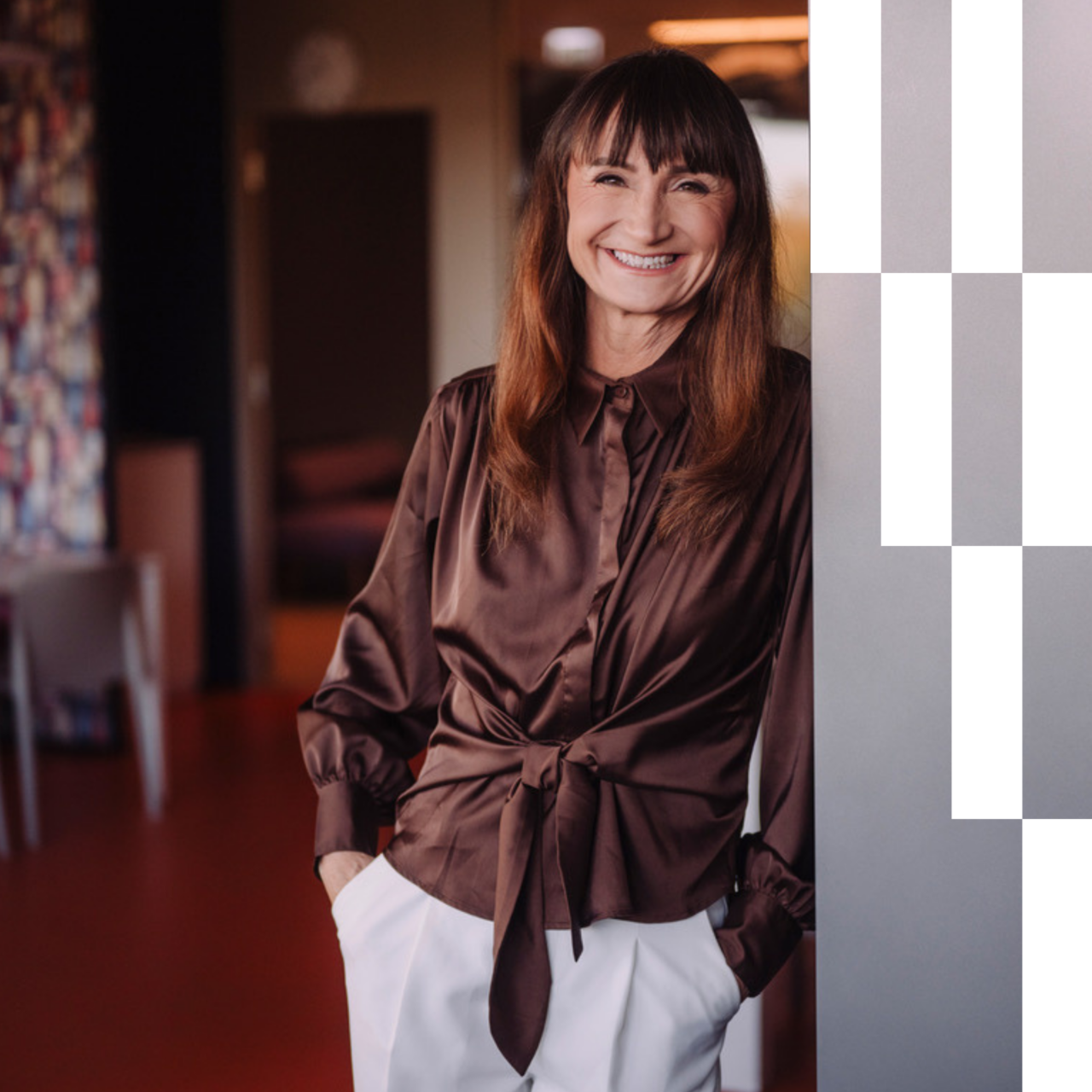 Juht ei saa täielikku ülevaadet sellest, kuidas tema inimestel tegelikult läheb, kui ta piirdub vaid signaaliga, et uks on avatud ja tiimiliikmed võivad tulla rääkima, kirjutab Marika Raiski, Elisa keskastmejuht ja juhtimis-coach. Foto: Jake Farra